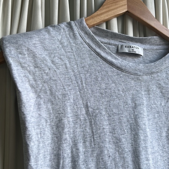 Babaton - XS - grey sleeveless top with shoulder pads - Picture 2 of 5